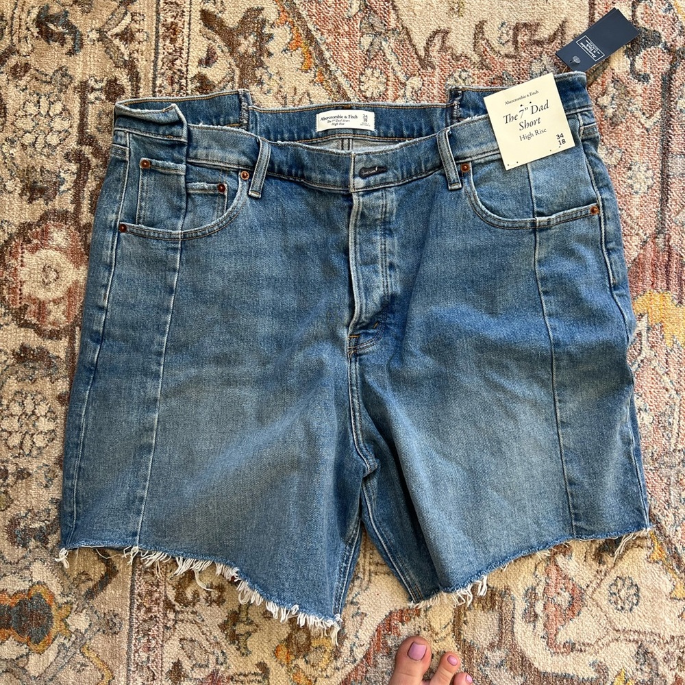 Size 34 shorts from Abercrombie. NWT